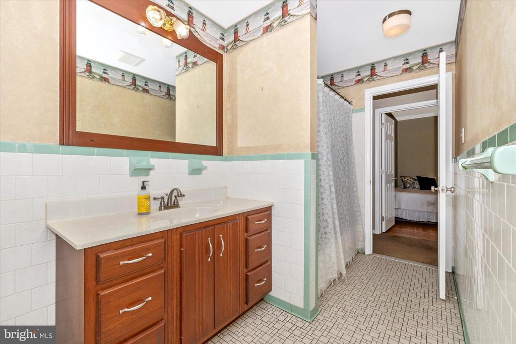 248 WYNGATE DRIVE