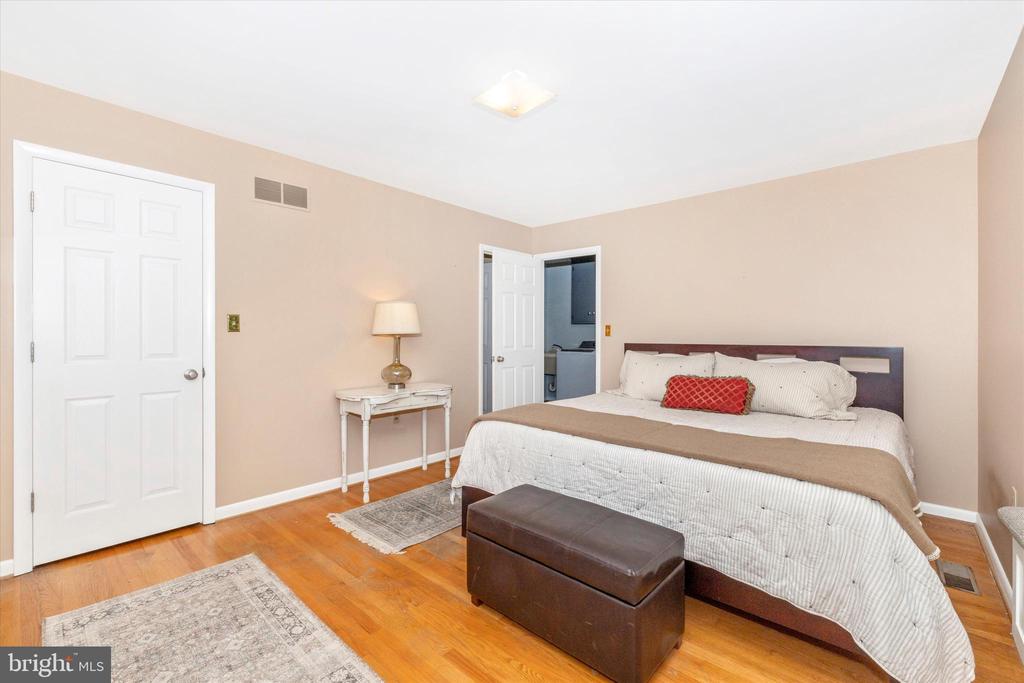 248 WYNGATE DRIVE