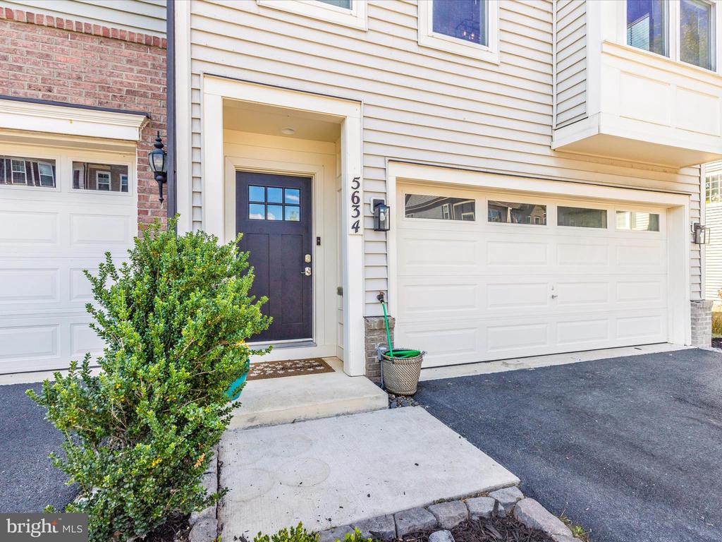 5634 SCOTT RIDGE PLACE