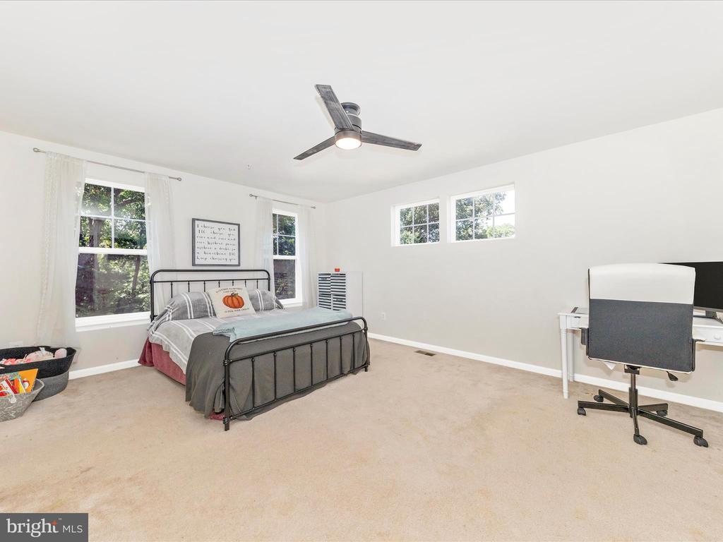 5634 SCOTT RIDGE PLACE
