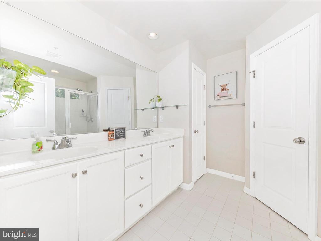 5634 SCOTT RIDGE PLACE