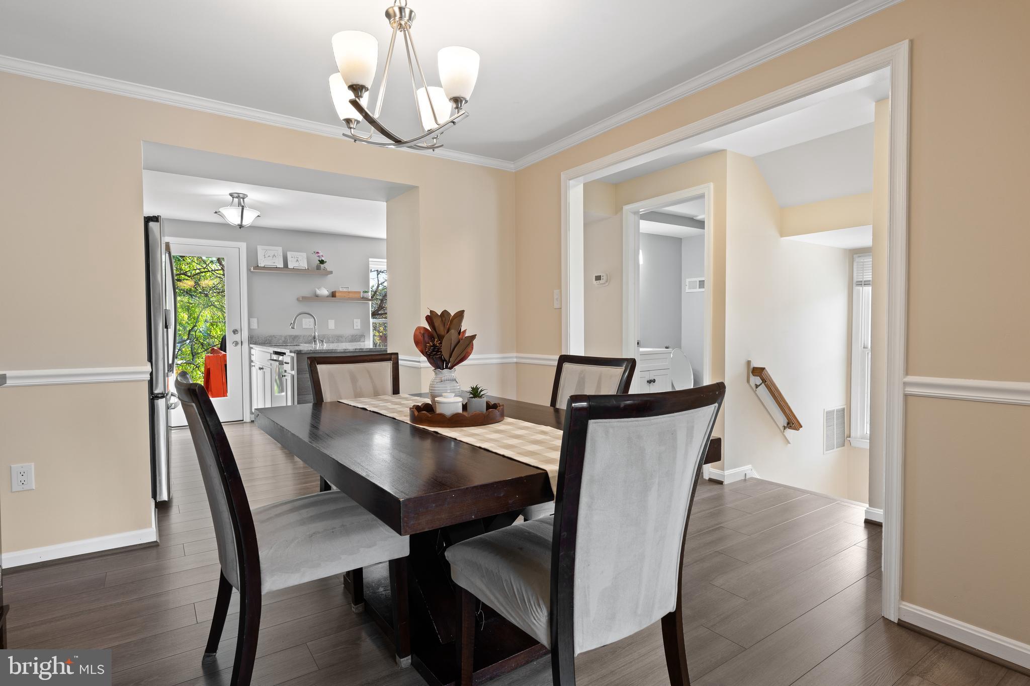 8028 HOLLOW REED COURT