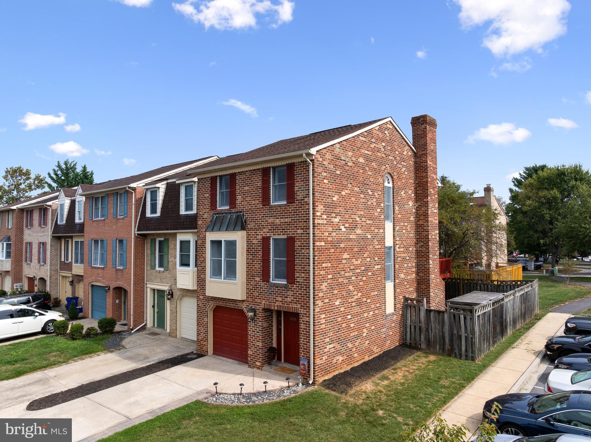 8028 HOLLOW REED COURT