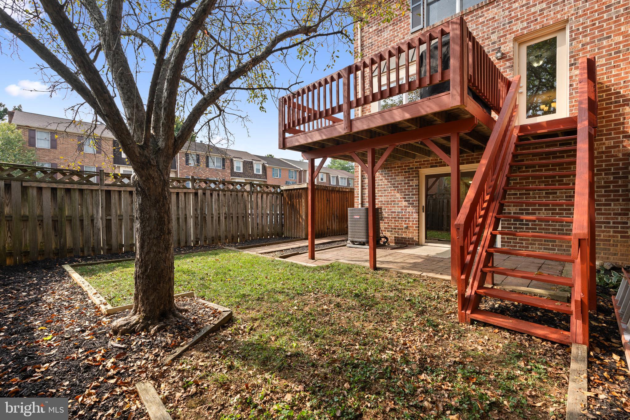 8028 HOLLOW REED COURT