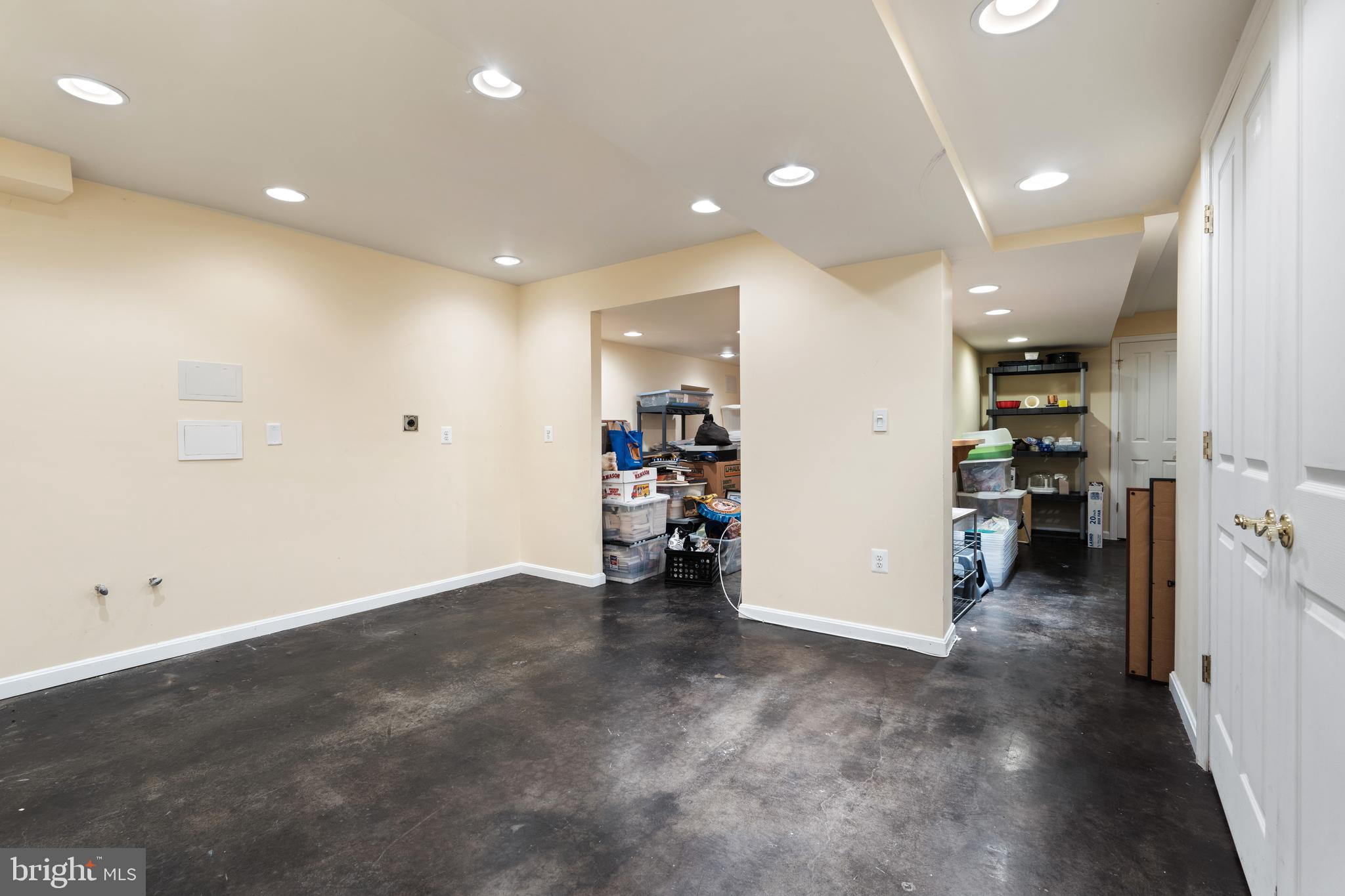 801 DUNBROOKE COURT