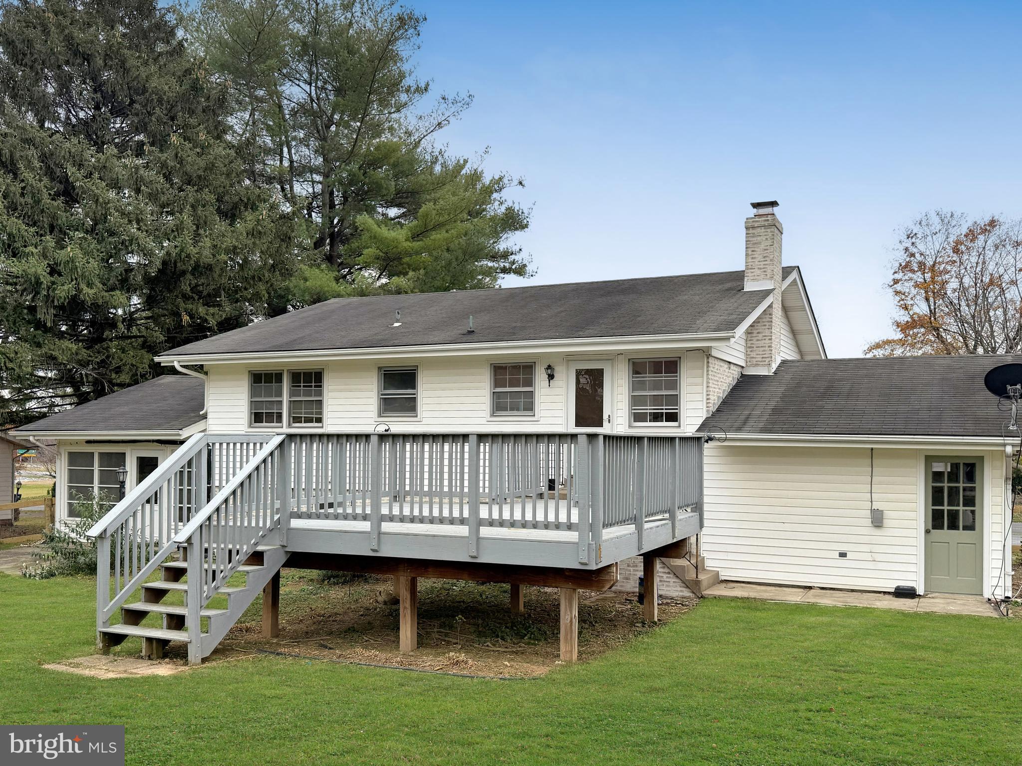 8116 BROADVIEW DRIVE