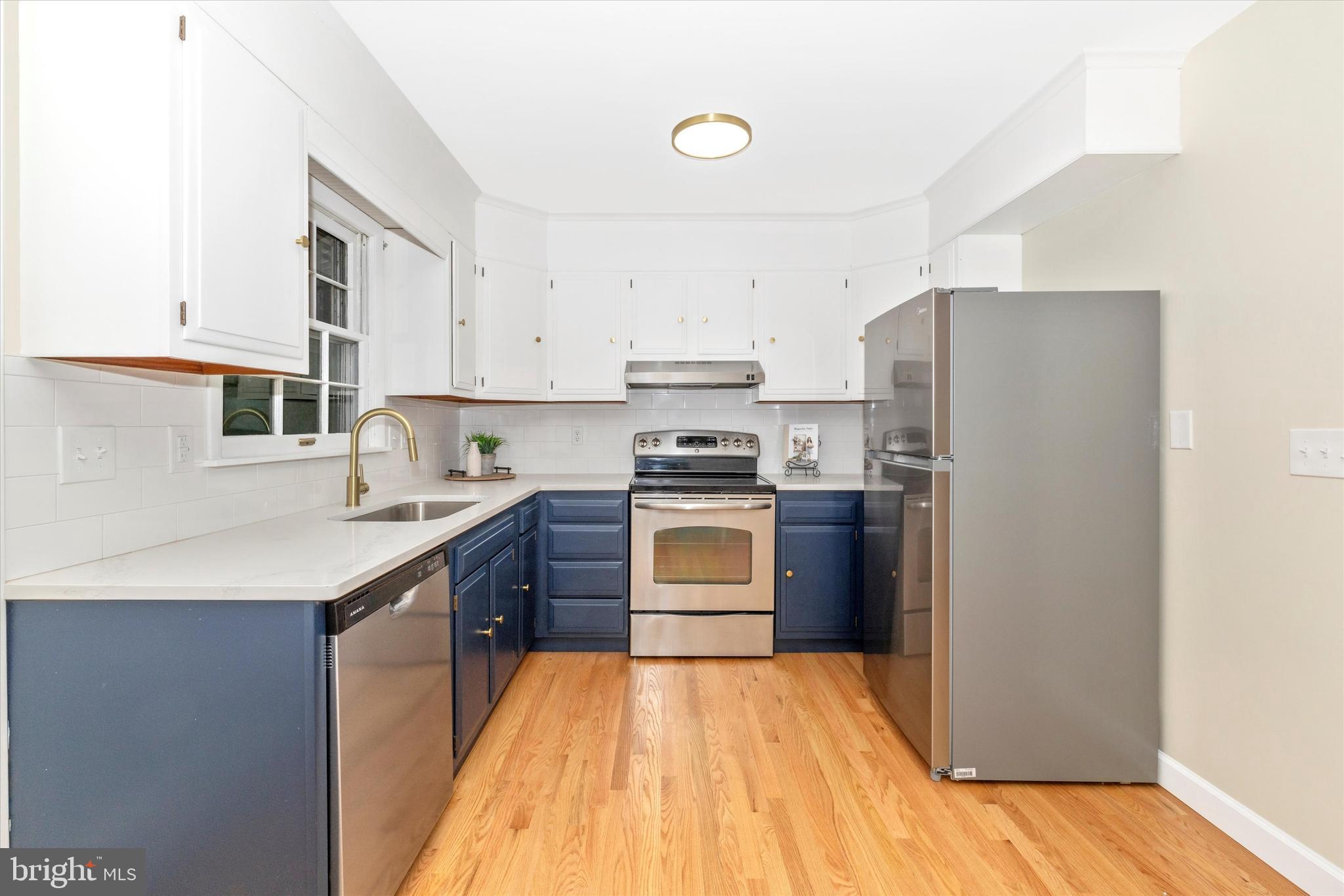 8116 BROADVIEW DRIVE