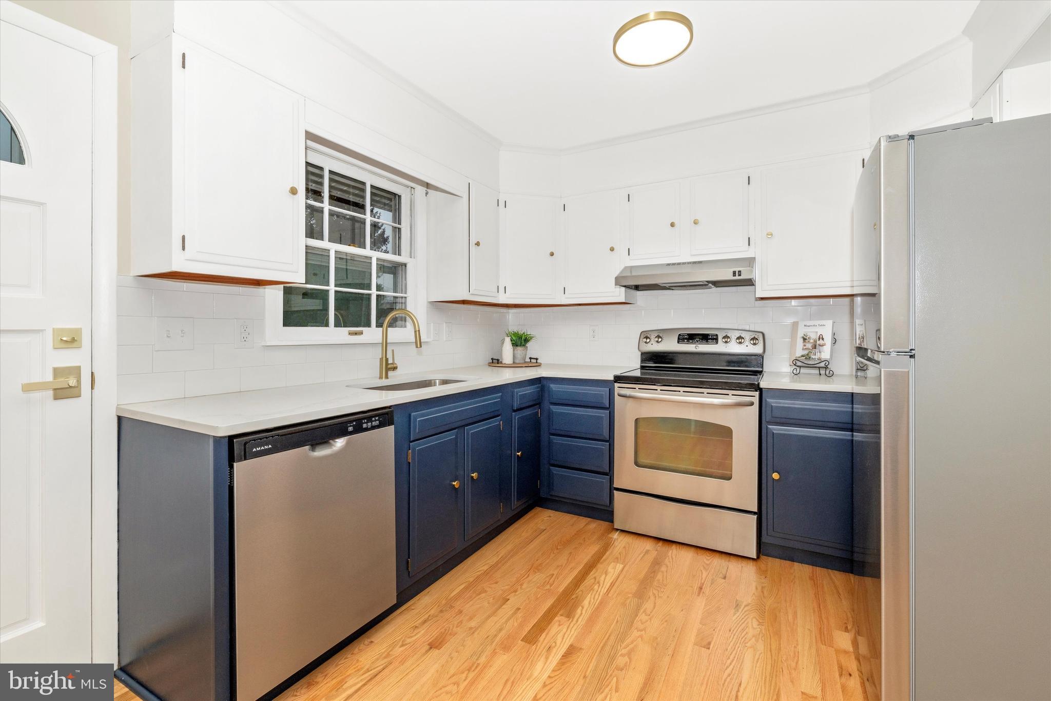 8116 BROADVIEW DRIVE