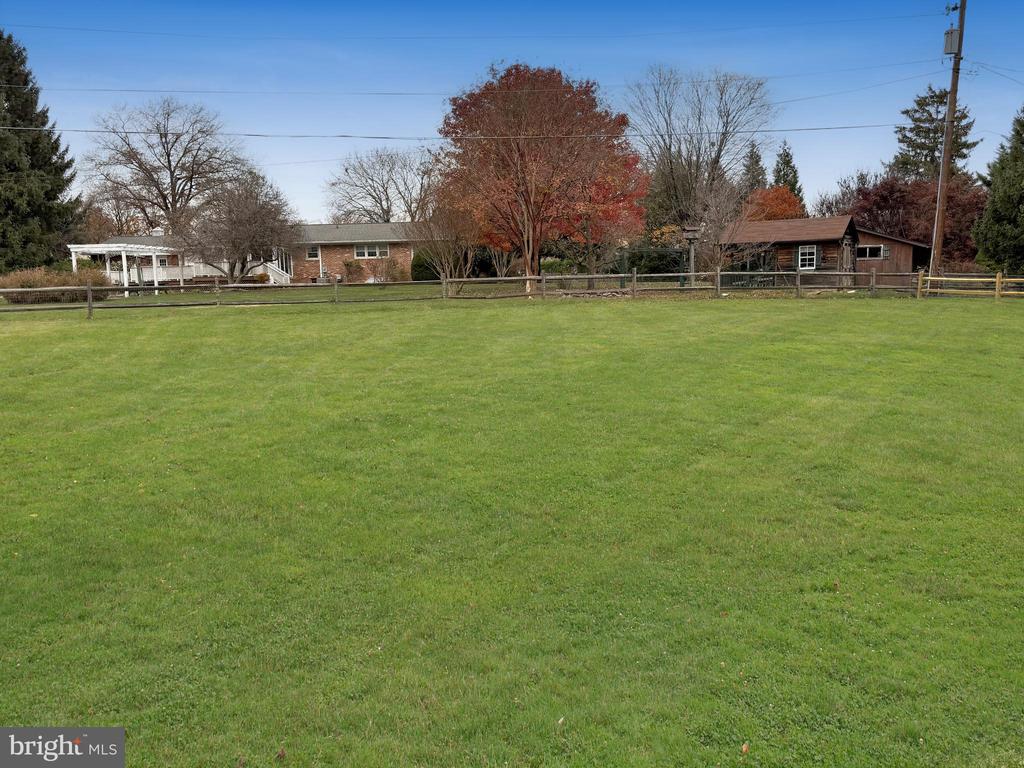 8116 BROADVIEW DRIVE