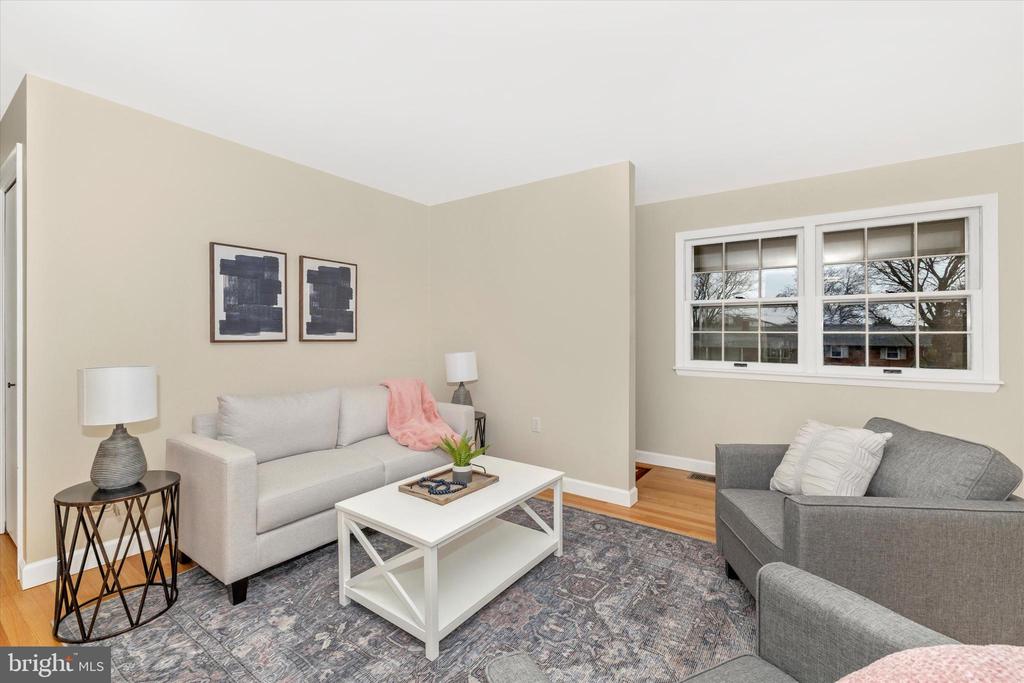 8116 BROADVIEW DRIVE