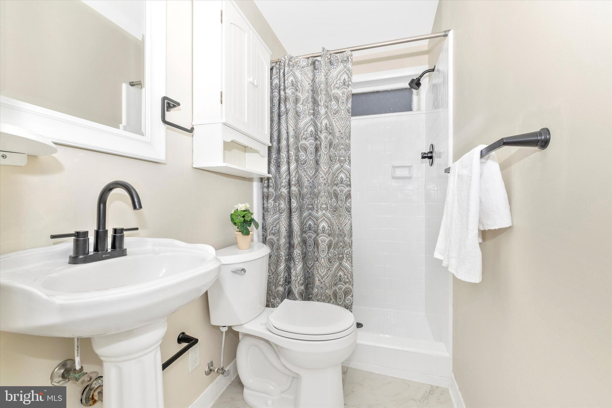 8116 BROADVIEW DRIVE