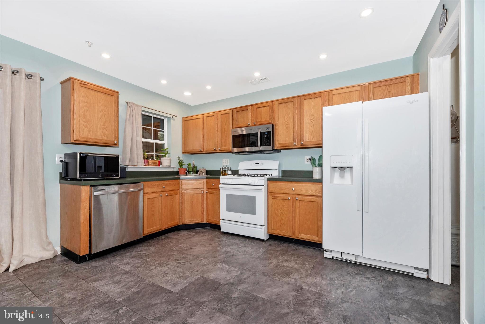 617 HOLLOWSTONE ROAD