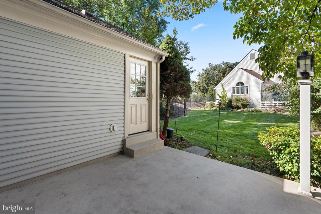 801 DUNBROOKE COURT