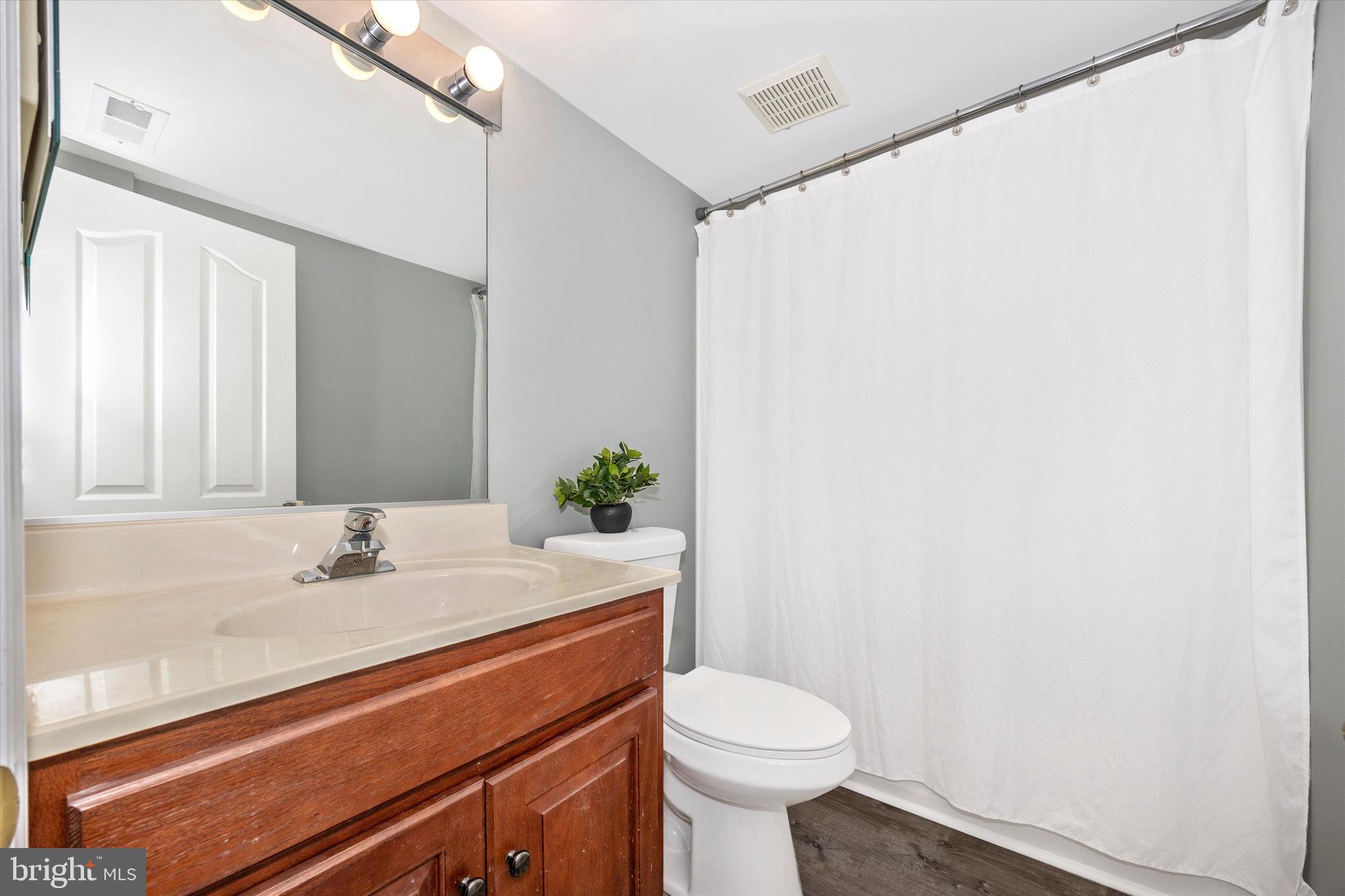 5867 WINTER OAKS PLACE