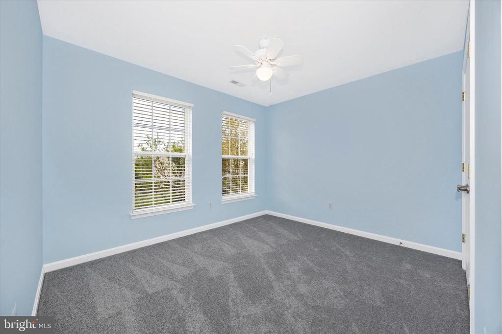 5867 WINTER OAKS PLACE