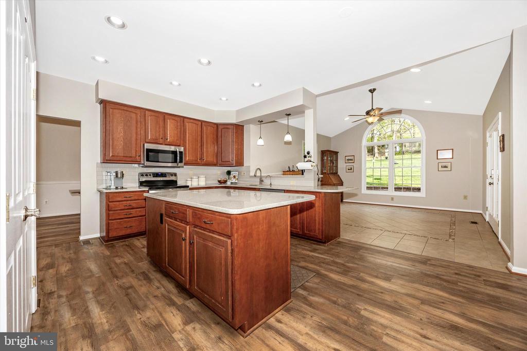 5867 WINTER OAKS PLACE