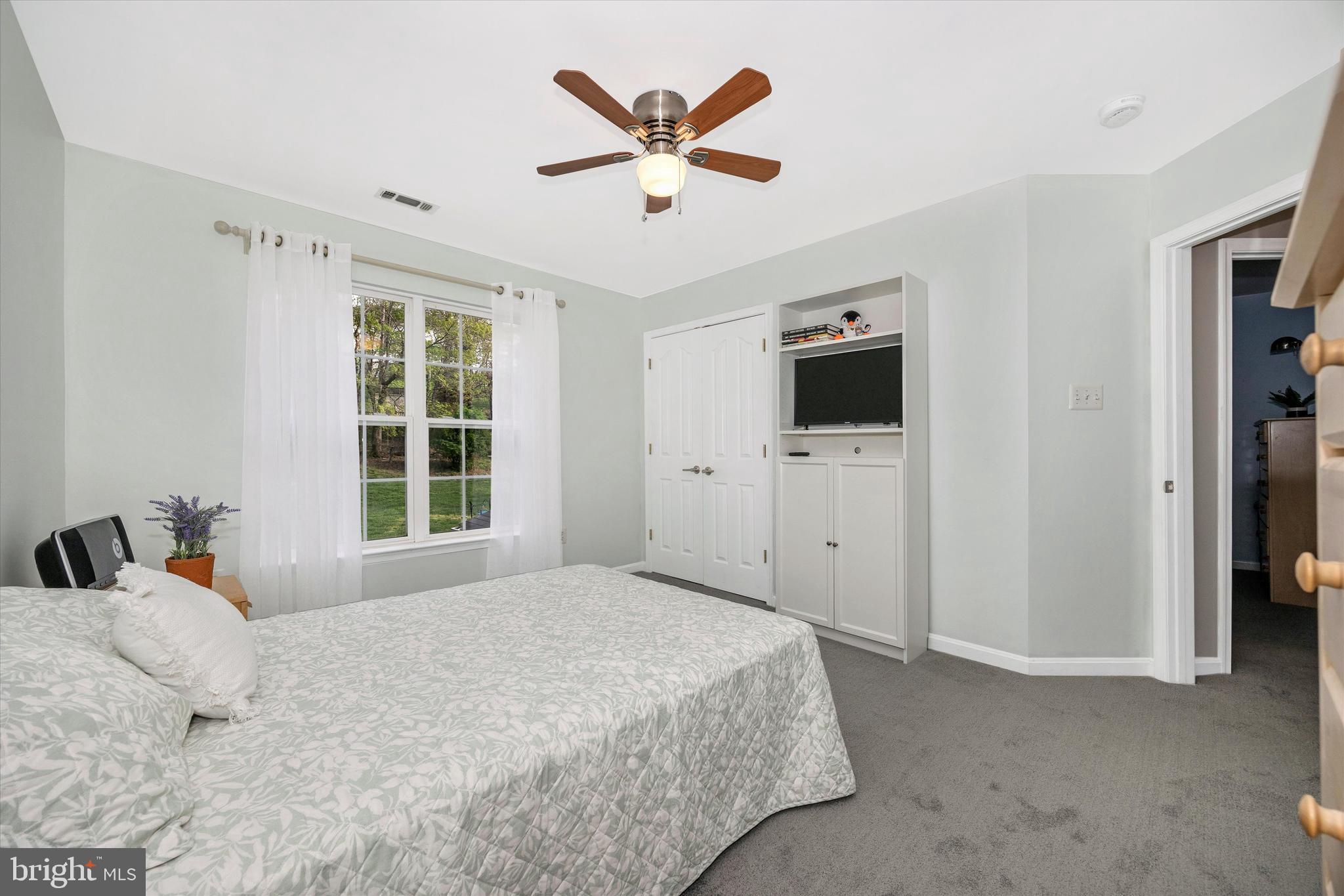 5867 WINTER OAKS PLACE