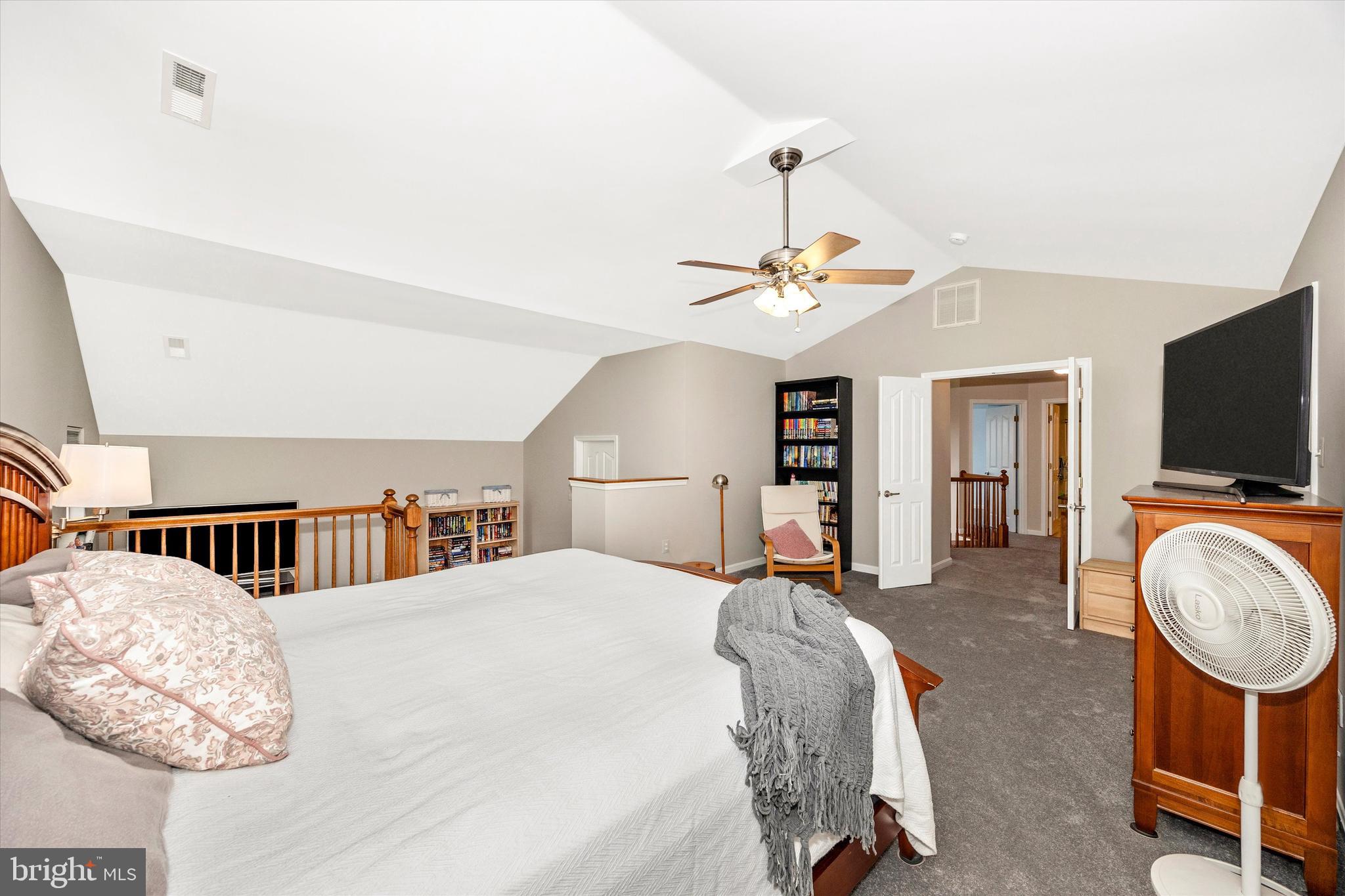 5867 WINTER OAKS PLACE