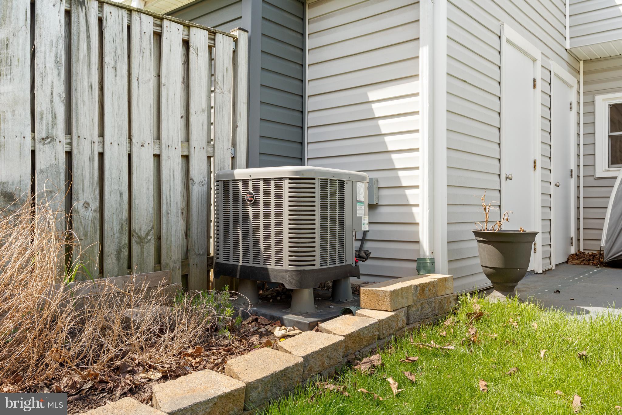 5757 SUNSET VIEW LANE