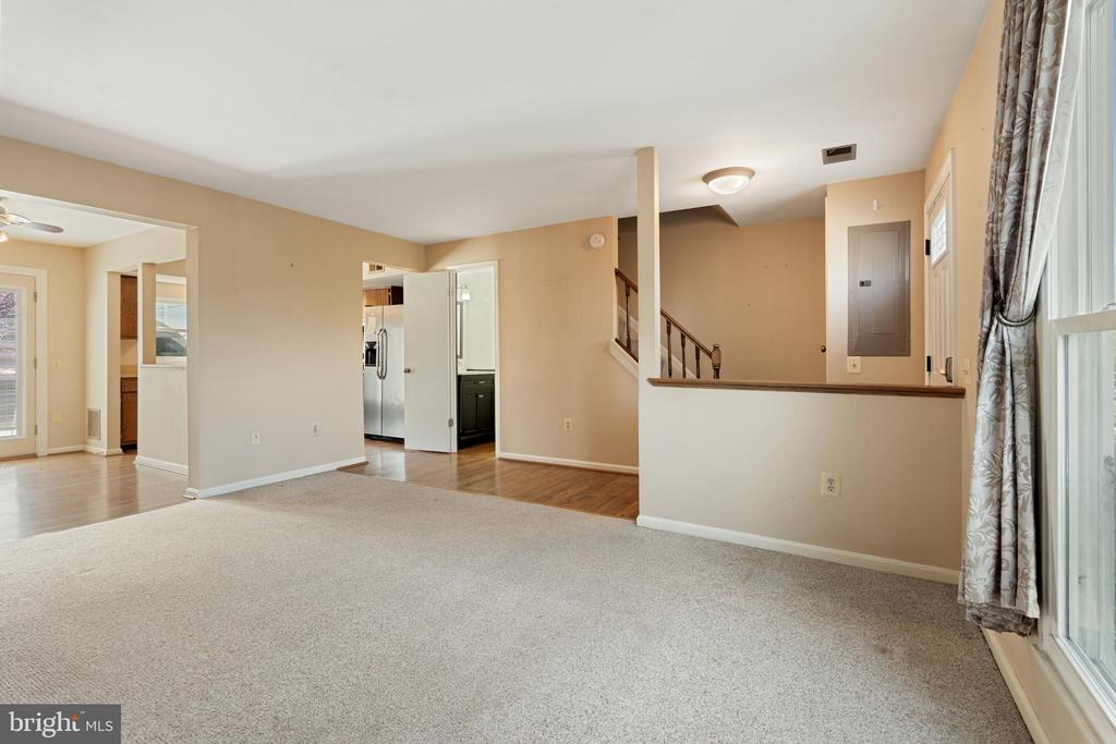 5757 SUNSET VIEW LANE