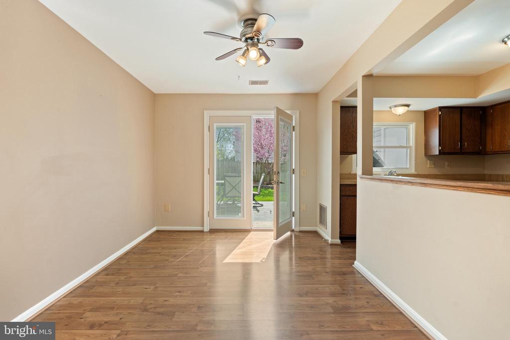 5757 SUNSET VIEW LANE