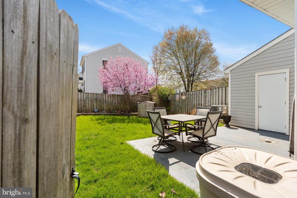 5757 SUNSET VIEW LANE