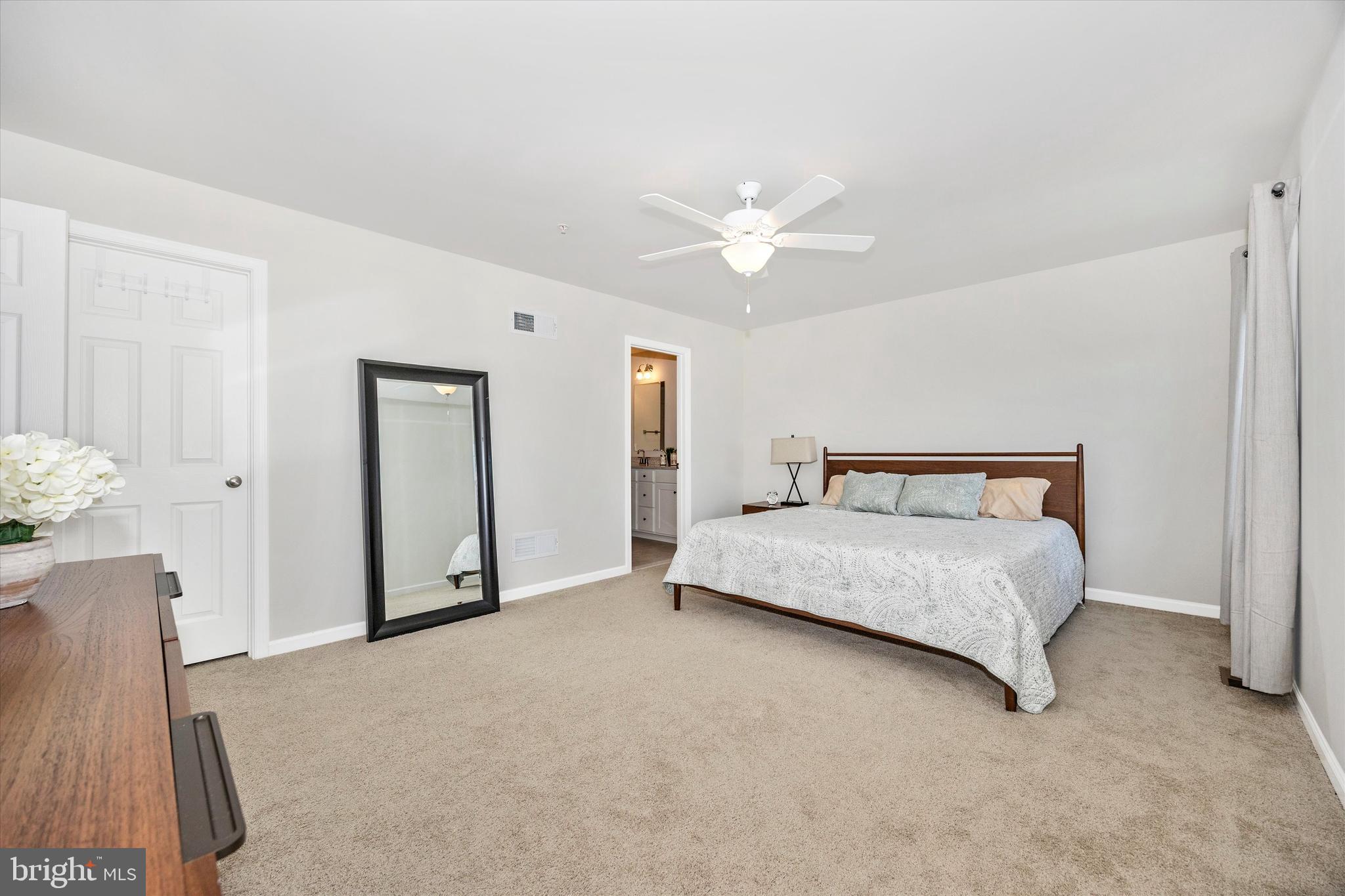 2916 FENCE BUSTER CT