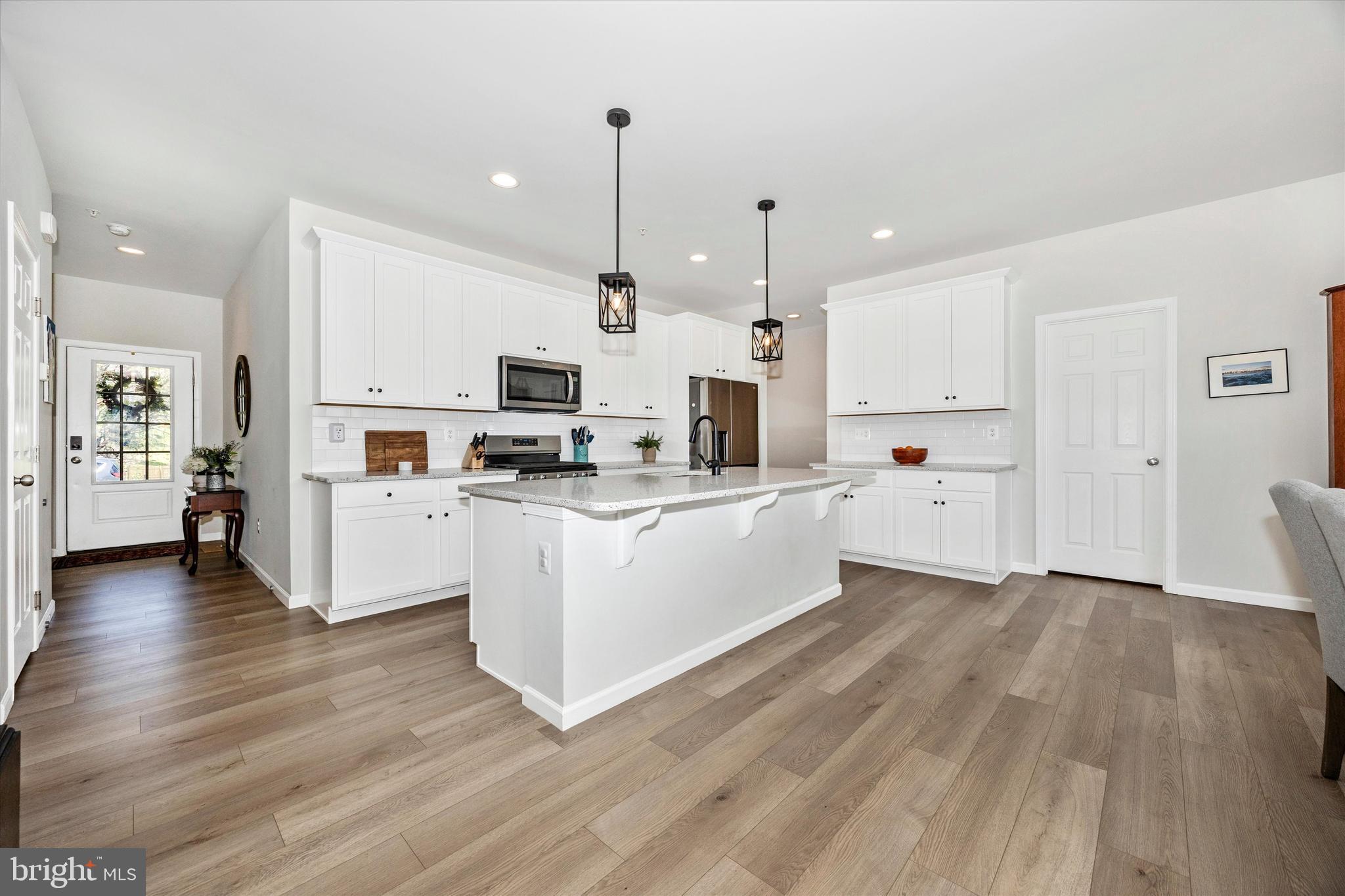 2916 FENCE BUSTER CT