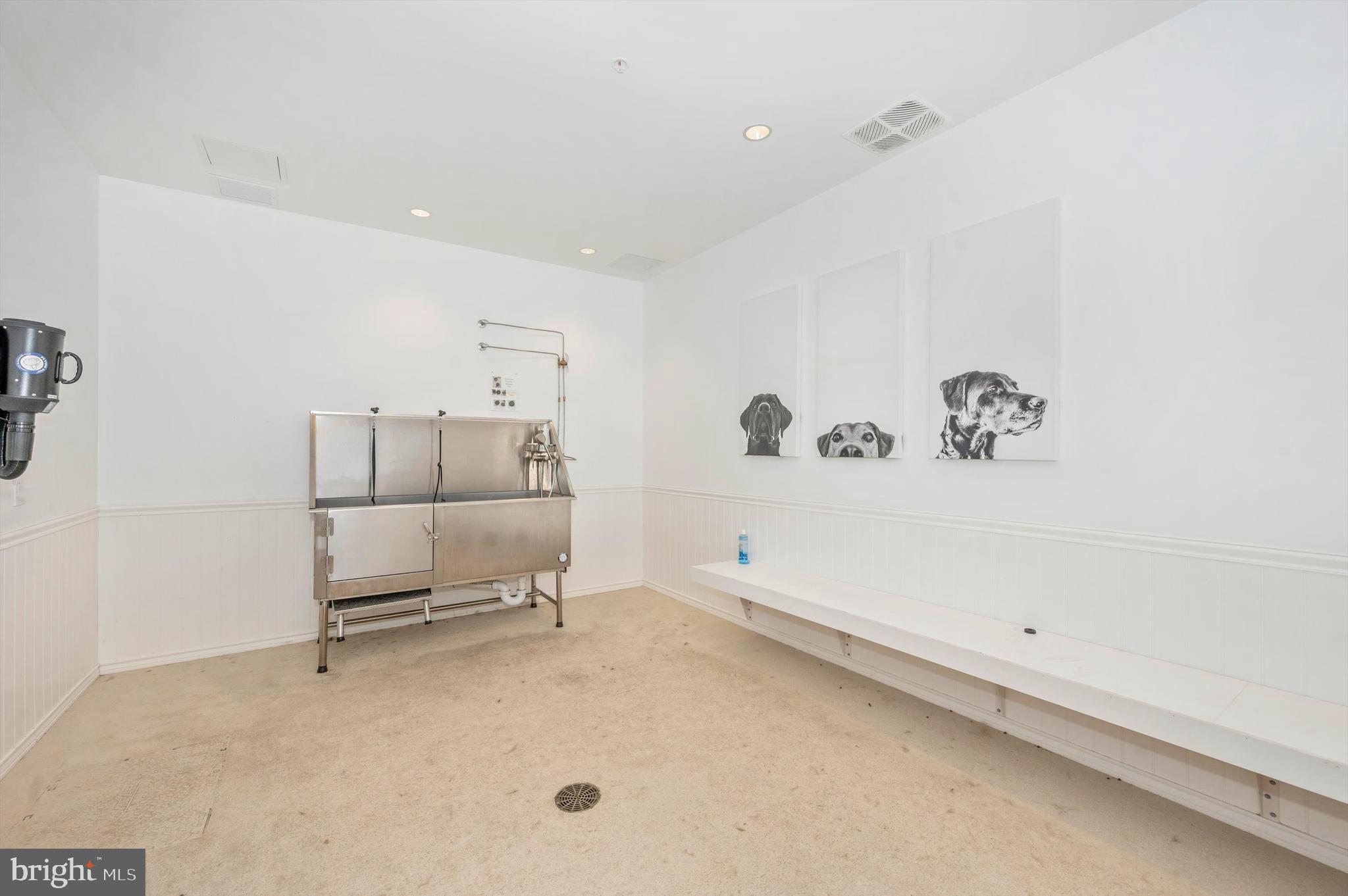 2916 FENCE BUSTER CT