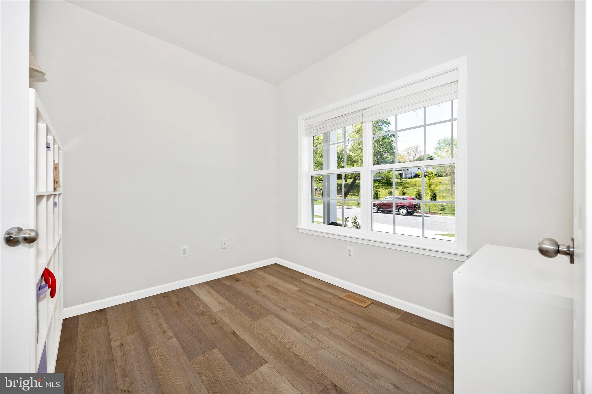 2916 FENCE BUSTER CT