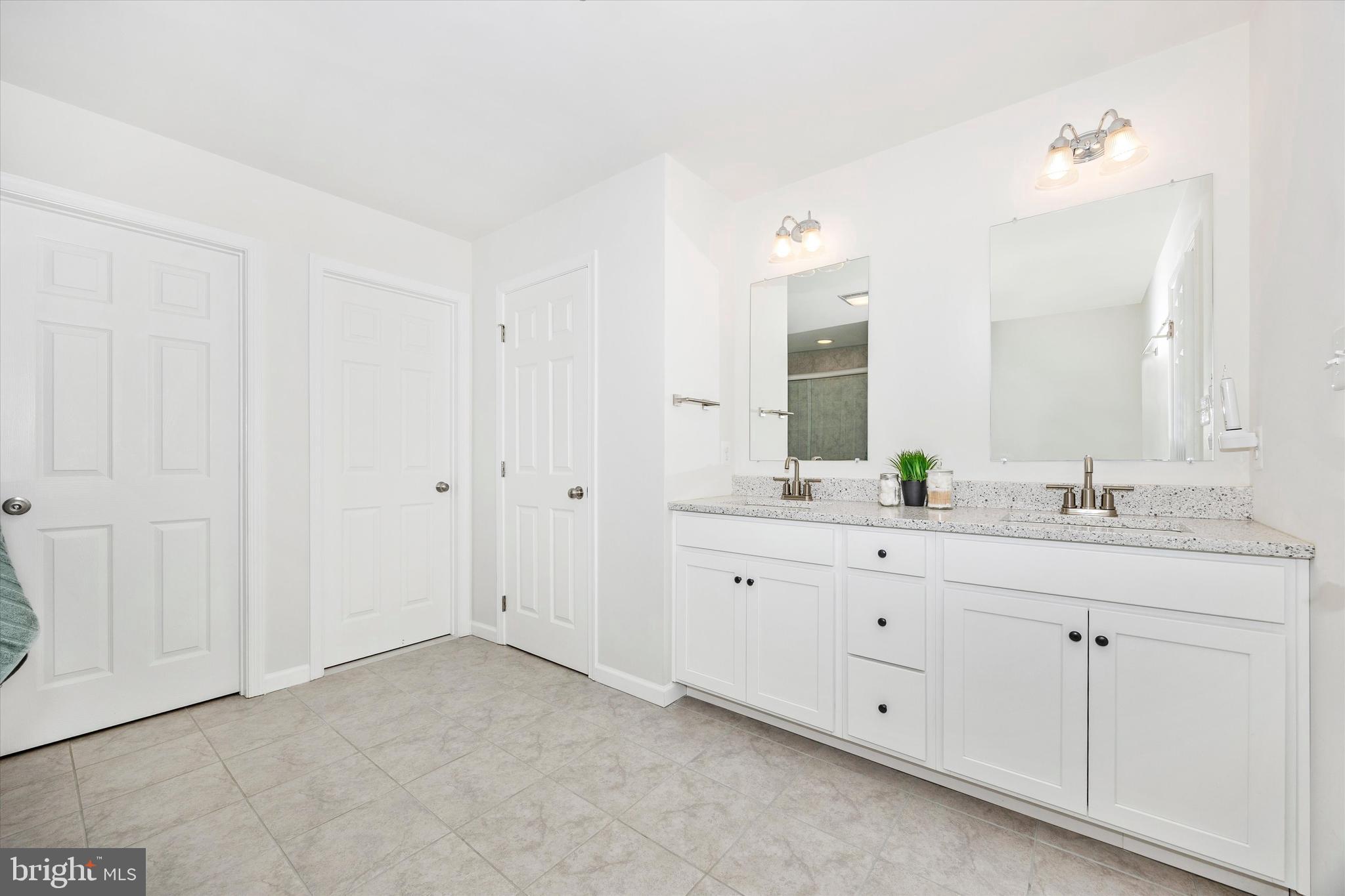 2916 FENCE BUSTER CT