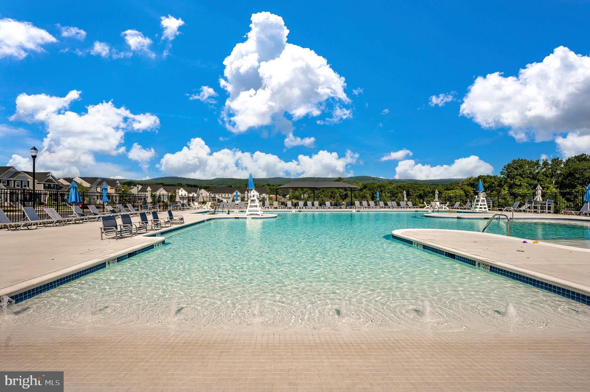 2916 FENCE BUSTER CT