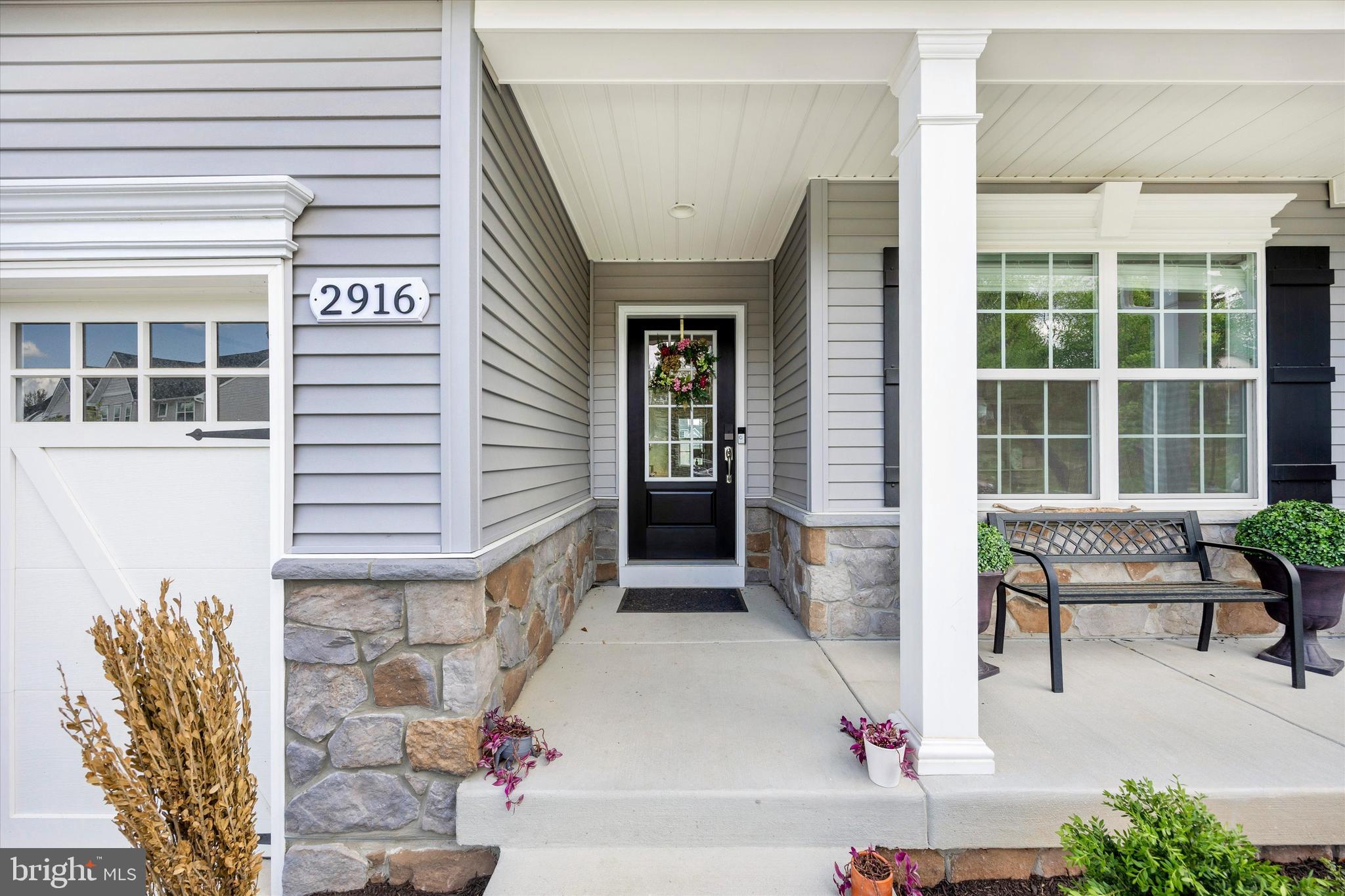 2916 FENCE BUSTER CT