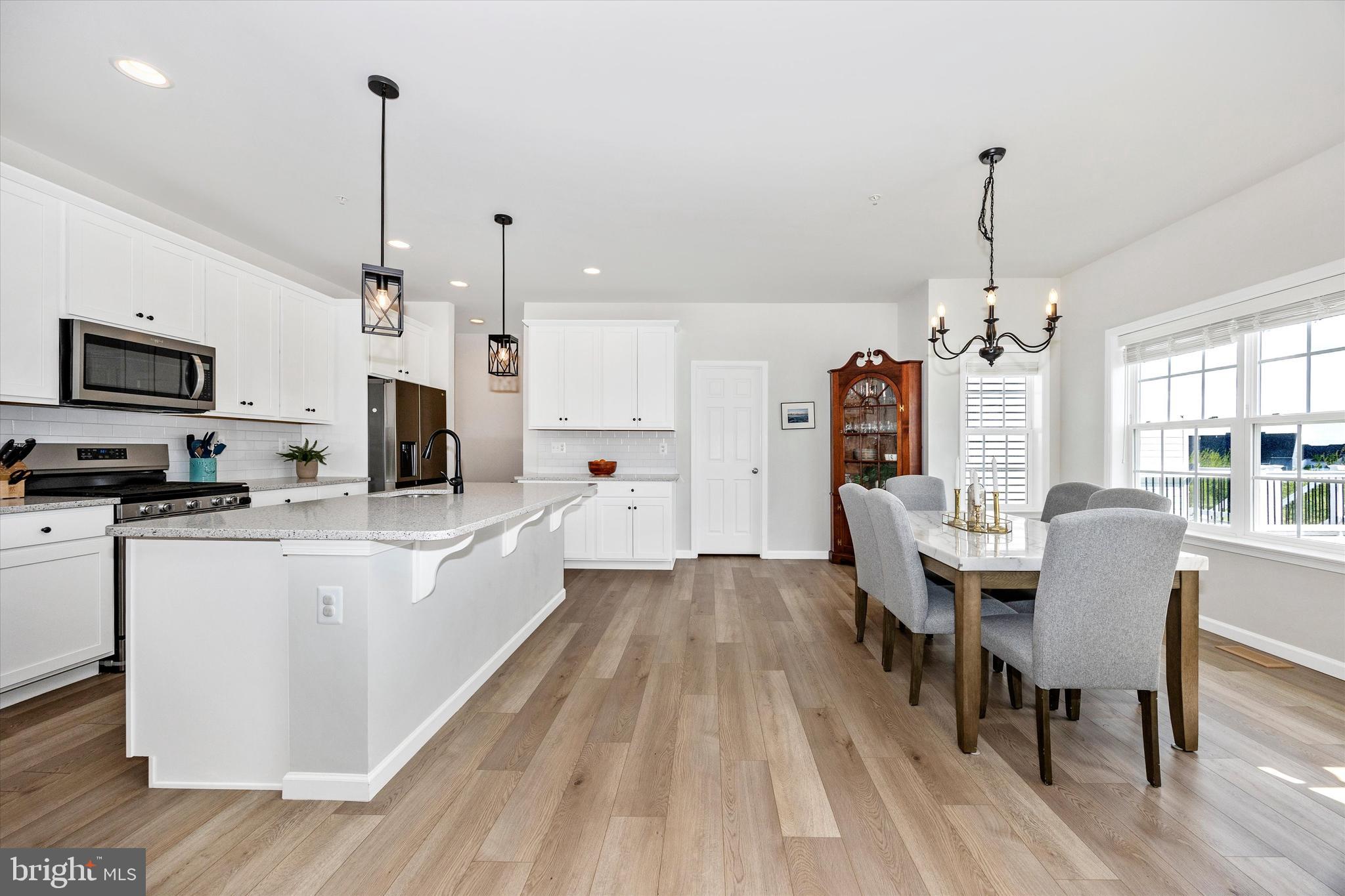 2916 FENCE BUSTER CT