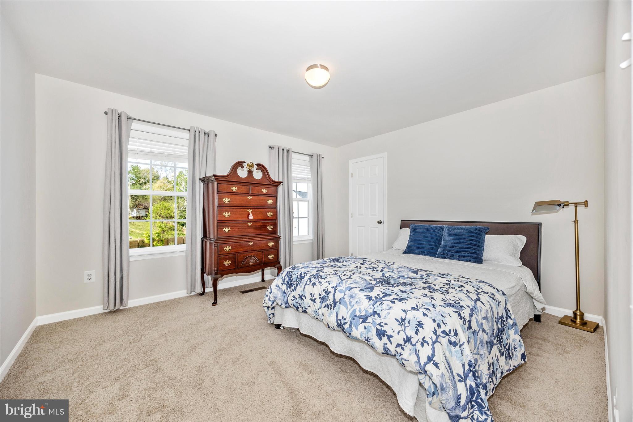 2916 FENCE BUSTER CT