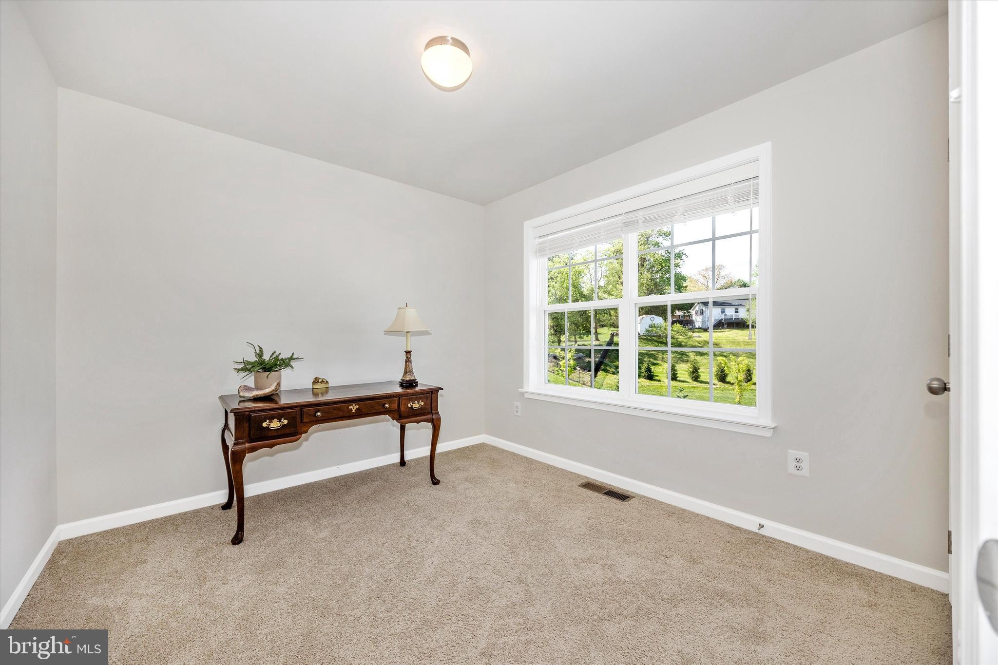 2916 FENCE BUSTER CT