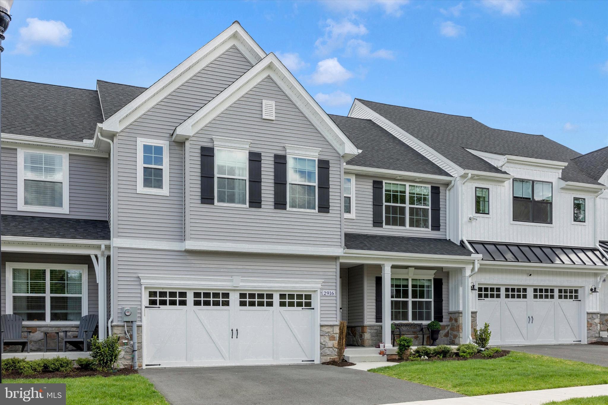 2916 FENCE BUSTER CT