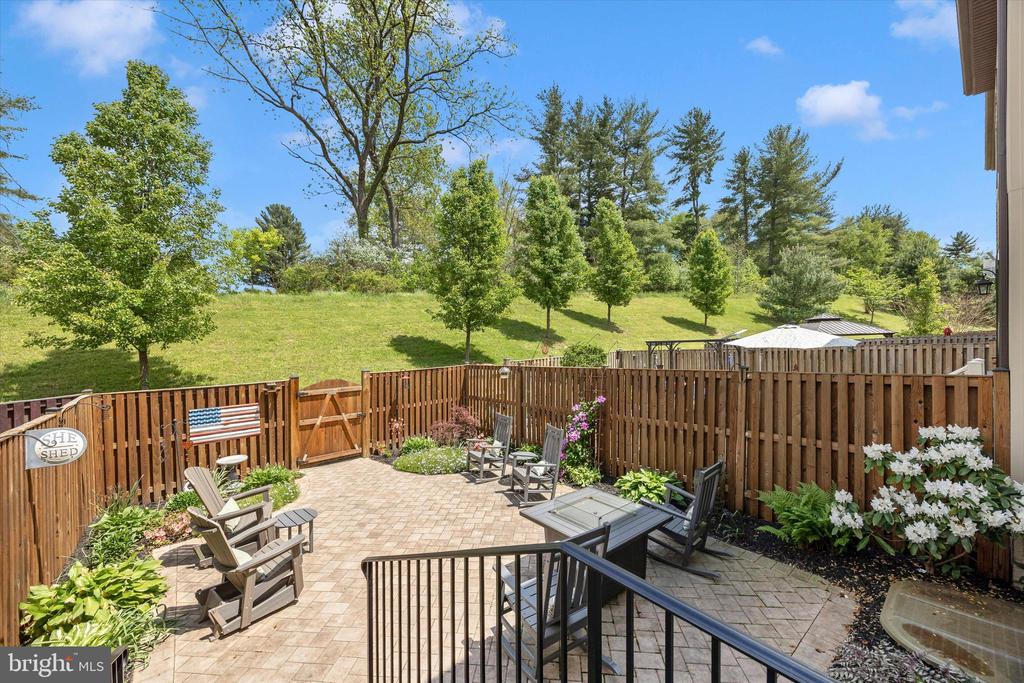6943 COUNTRY CLUB TERRACE