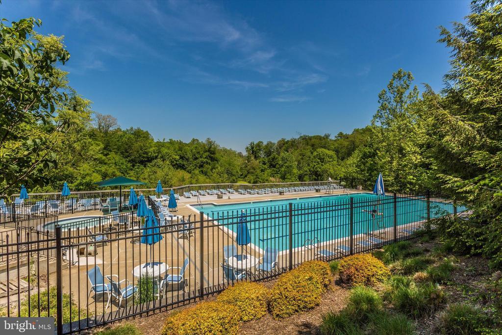 6943 COUNTRY CLUB TERRACE