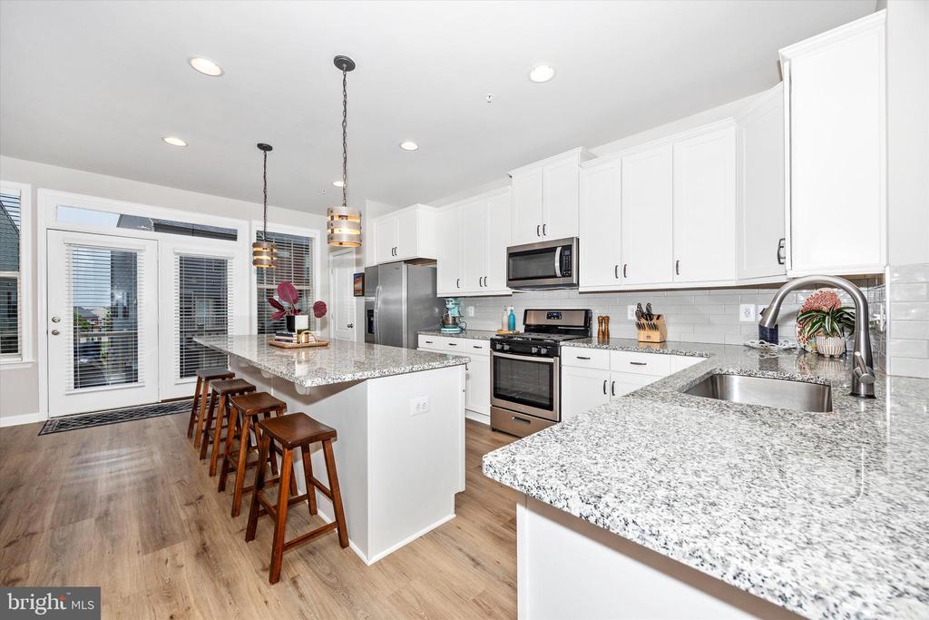 1817 BIRD RUN