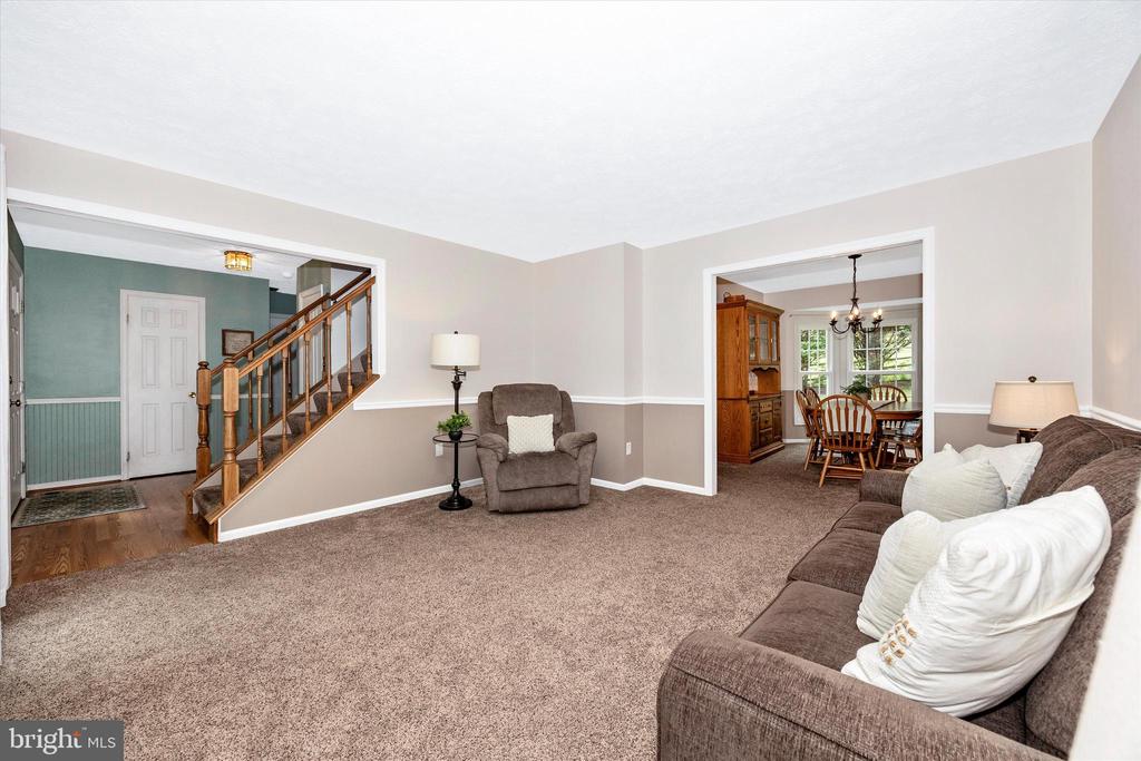 10717 GRANGERFORD COURT