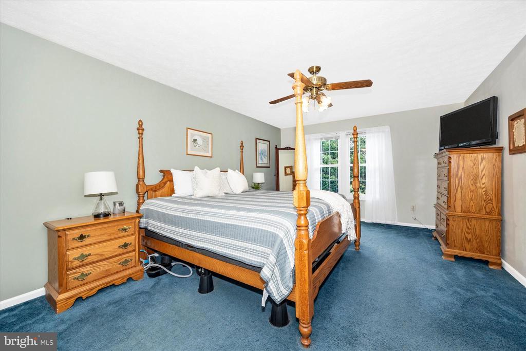 10717 GRANGERFORD COURT