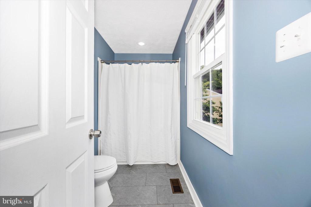10717 GRANGERFORD COURT