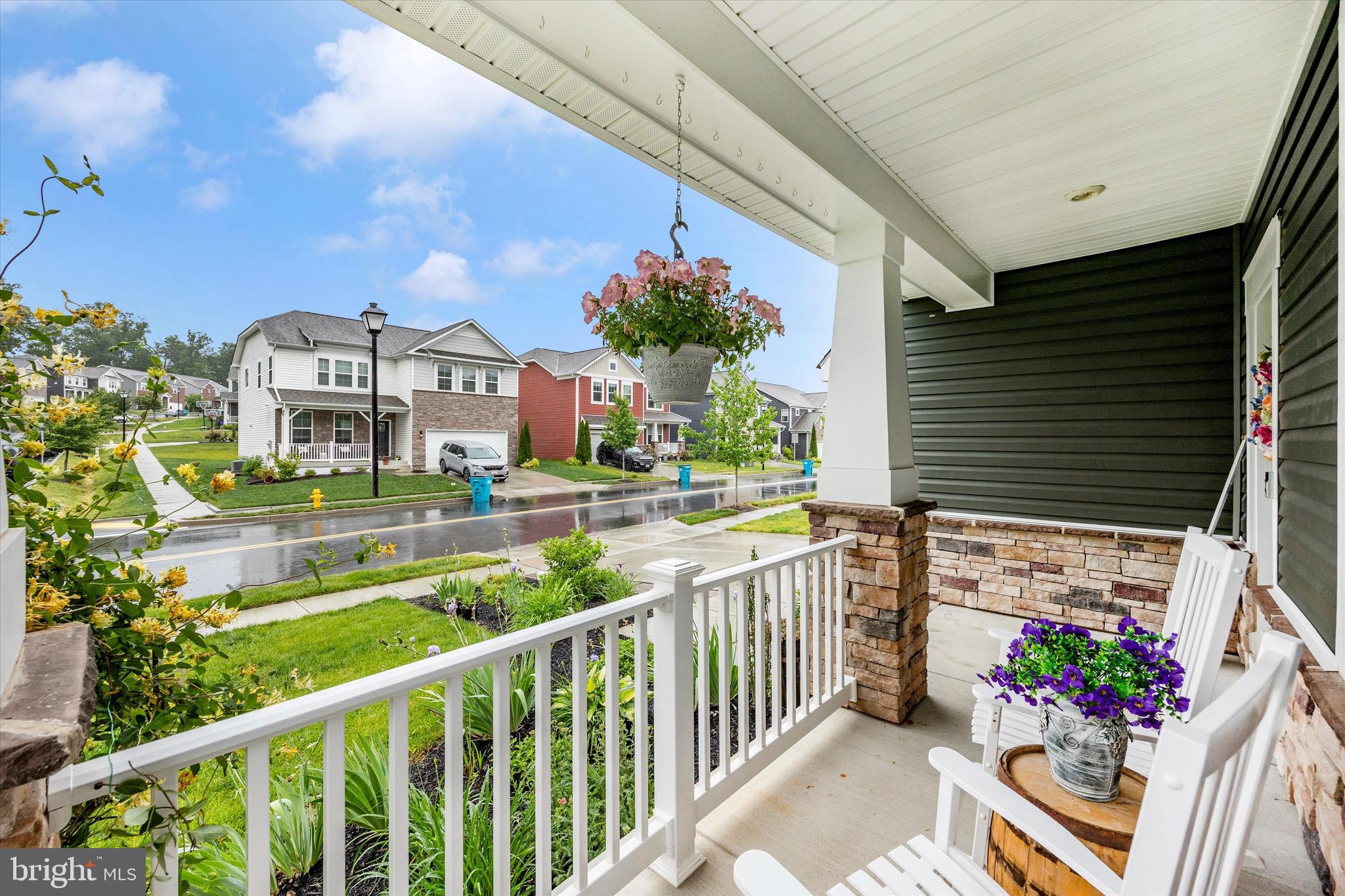 5613 ZOE LANE