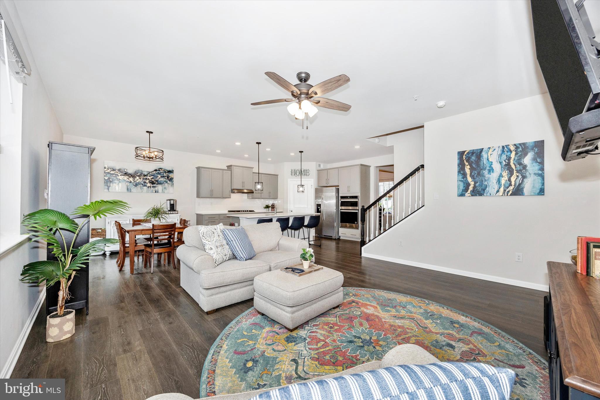 5613 ZOE LANE
