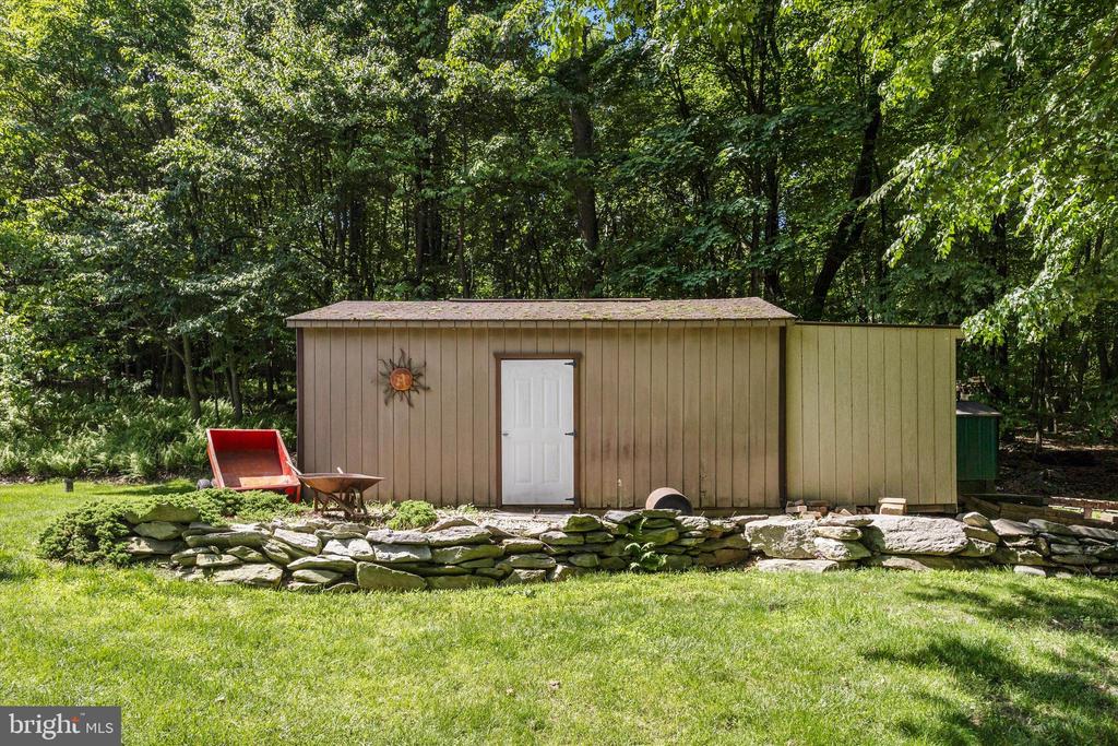 7307 BLACK ROAD