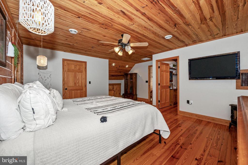 7307 BLACK ROAD
