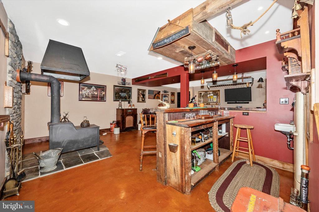 7307 BLACK ROAD