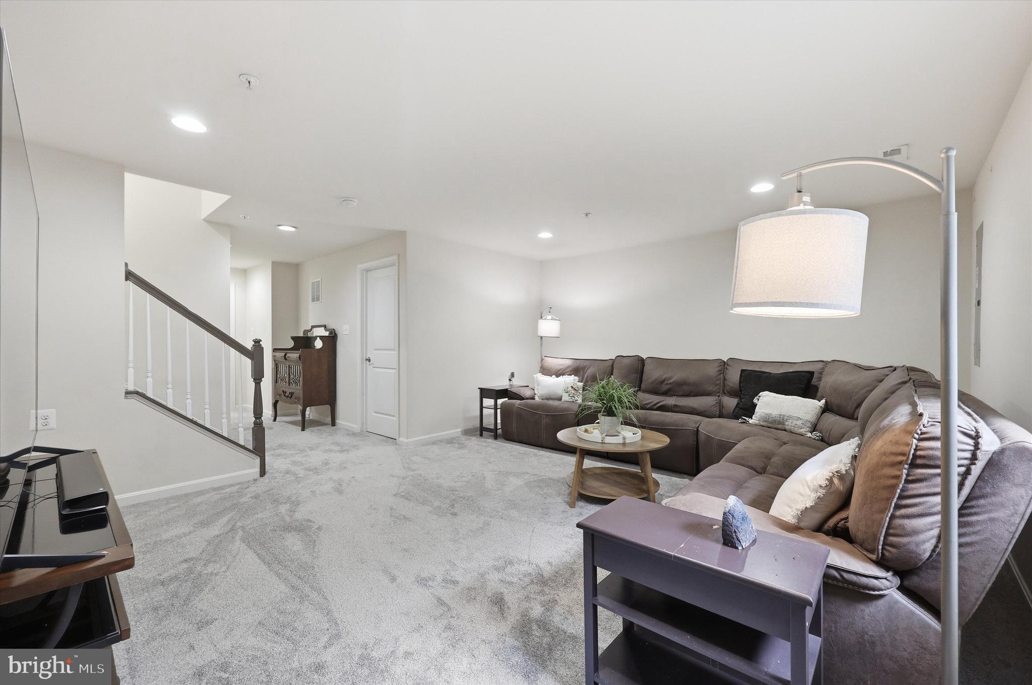 1004 LINDLEY ROAD