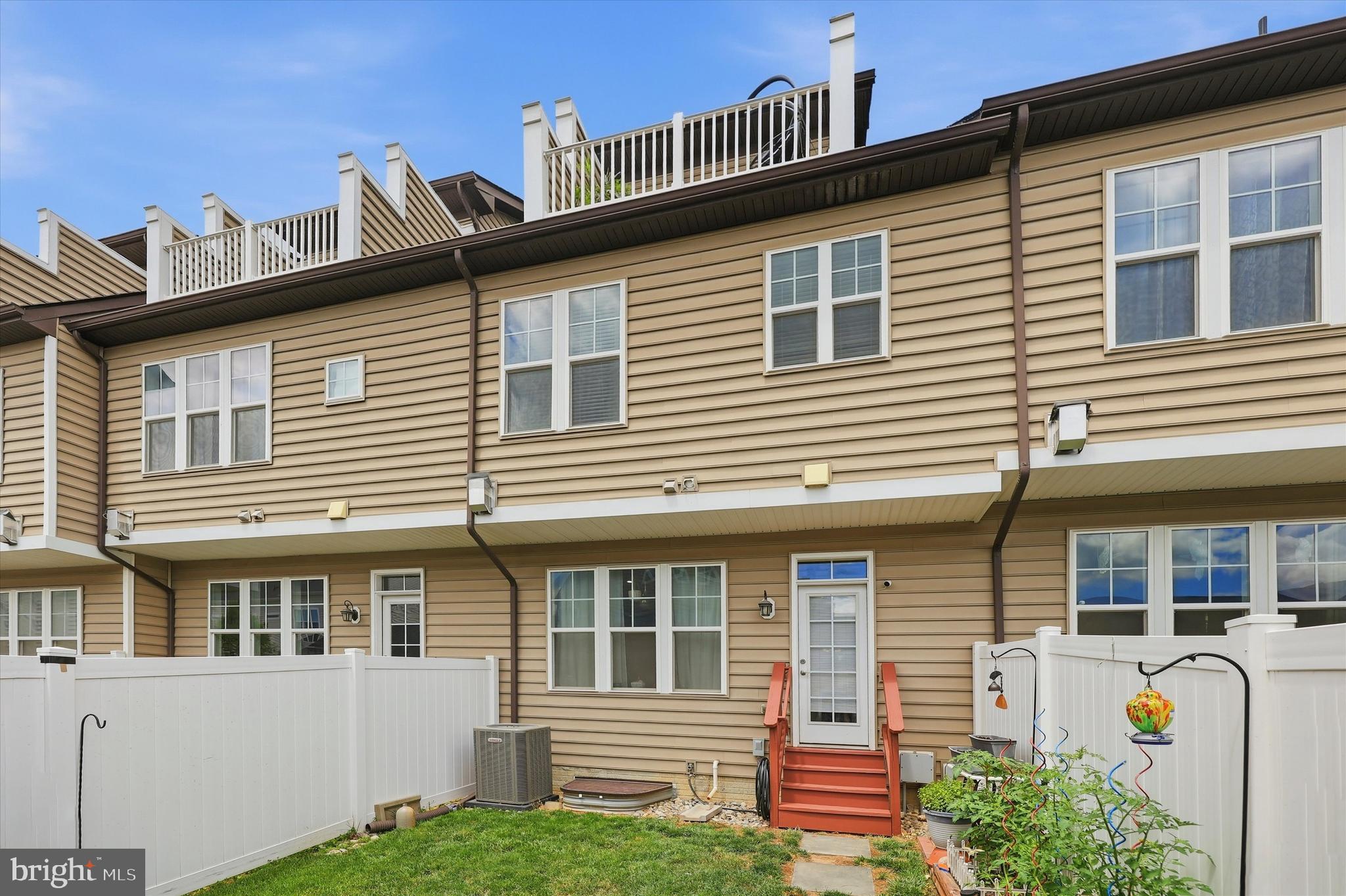 1004 LINDLEY ROAD